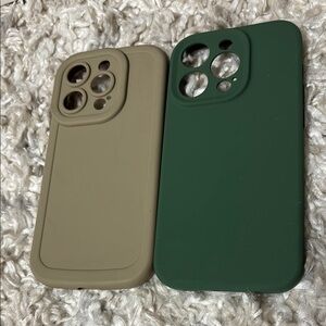 Dual Pack Silicone Phone Cases - Green and‎ Tan (iPhone 14)